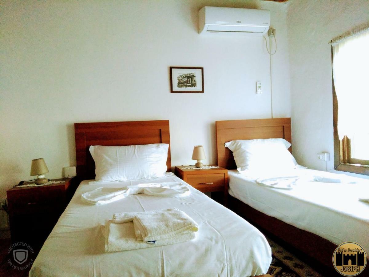 Bed & Breakfast Josiph بيرات المظهر الخارجي الصورة