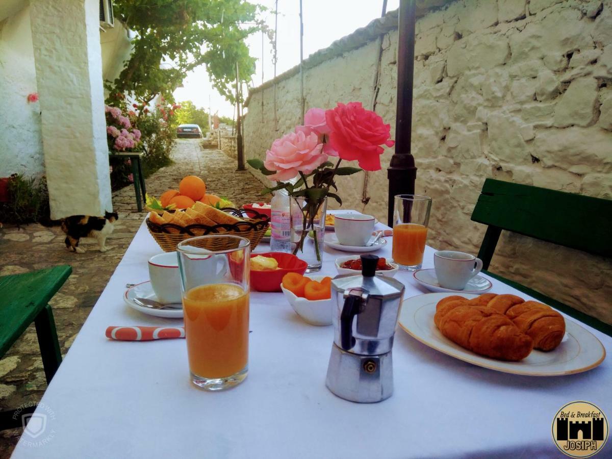 Bed & Breakfast Josiph بيرات المظهر الخارجي الصورة